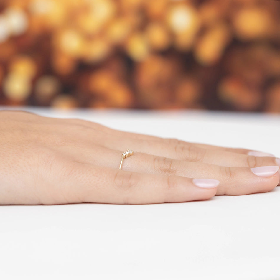 Zlatý prsteň so zirkónmi