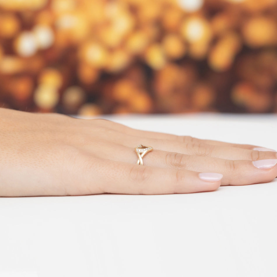 Zlatý prsteň so zirkónmi srdce