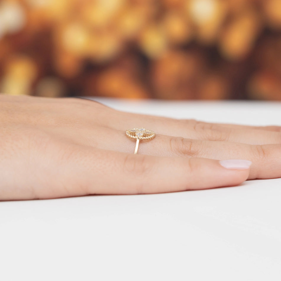 Gold Ring with Zirconia Flower