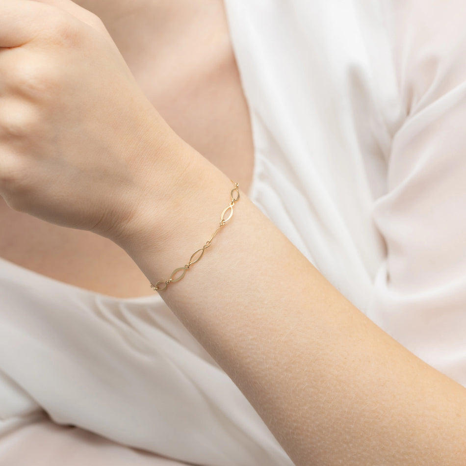 Gold Bracelet with Ellipses