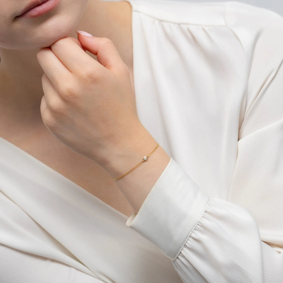 Gold Bracelet with 0.02ct Diamond