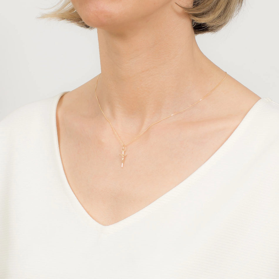 Zlatý krížový prívesok