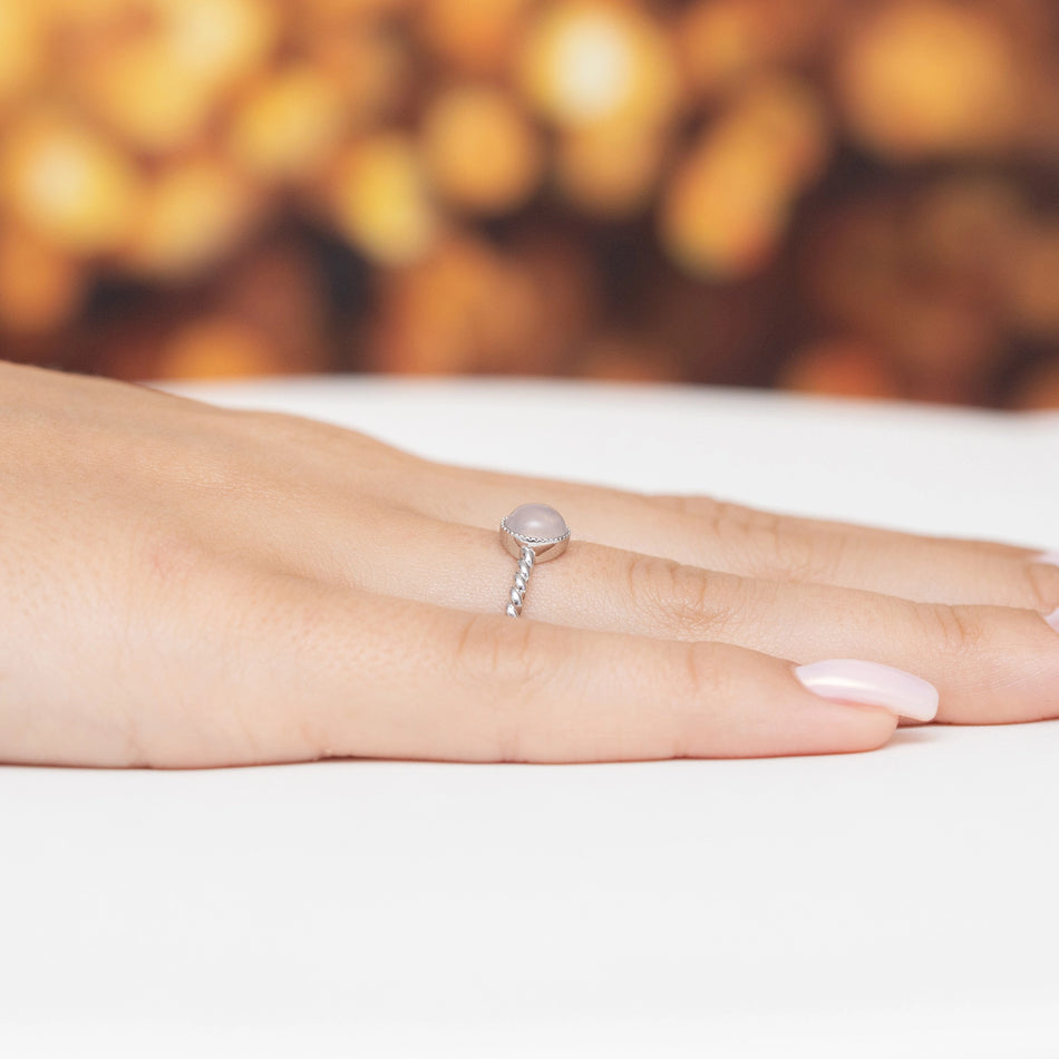 Strieborný prsteň s ružovým kremeňom