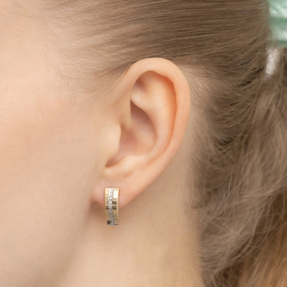 Dvojfarebné zlaté náušnice s anglickým zapínaním