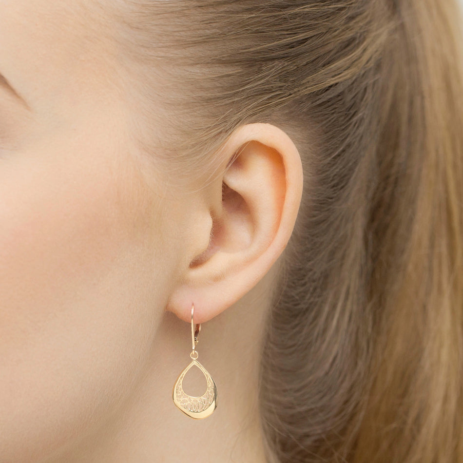 Zlaté náušnice s anglickým zapínaním otvorené kvapky