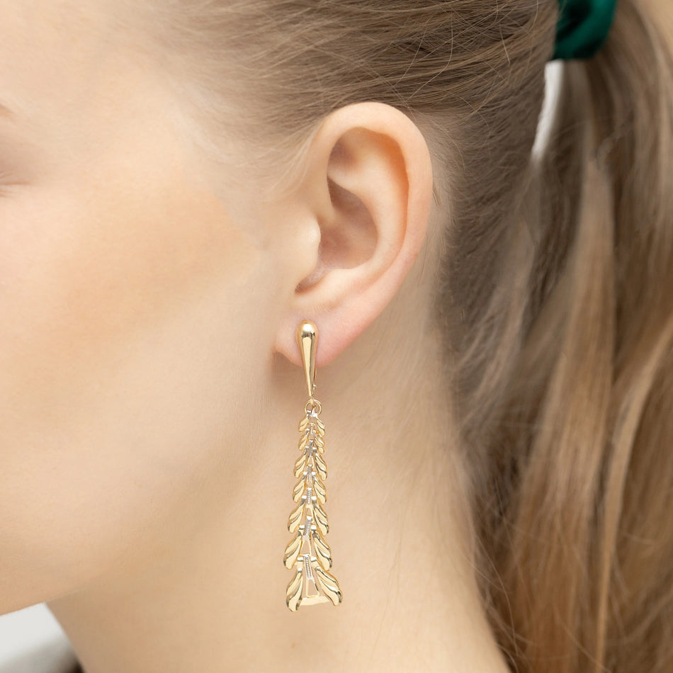 Gold English Clasp Earrings