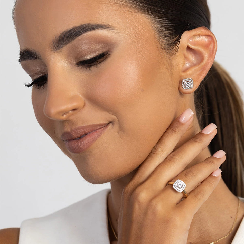 Gold Earrings with 0.30ct and 0.40ct Lab-diamonds