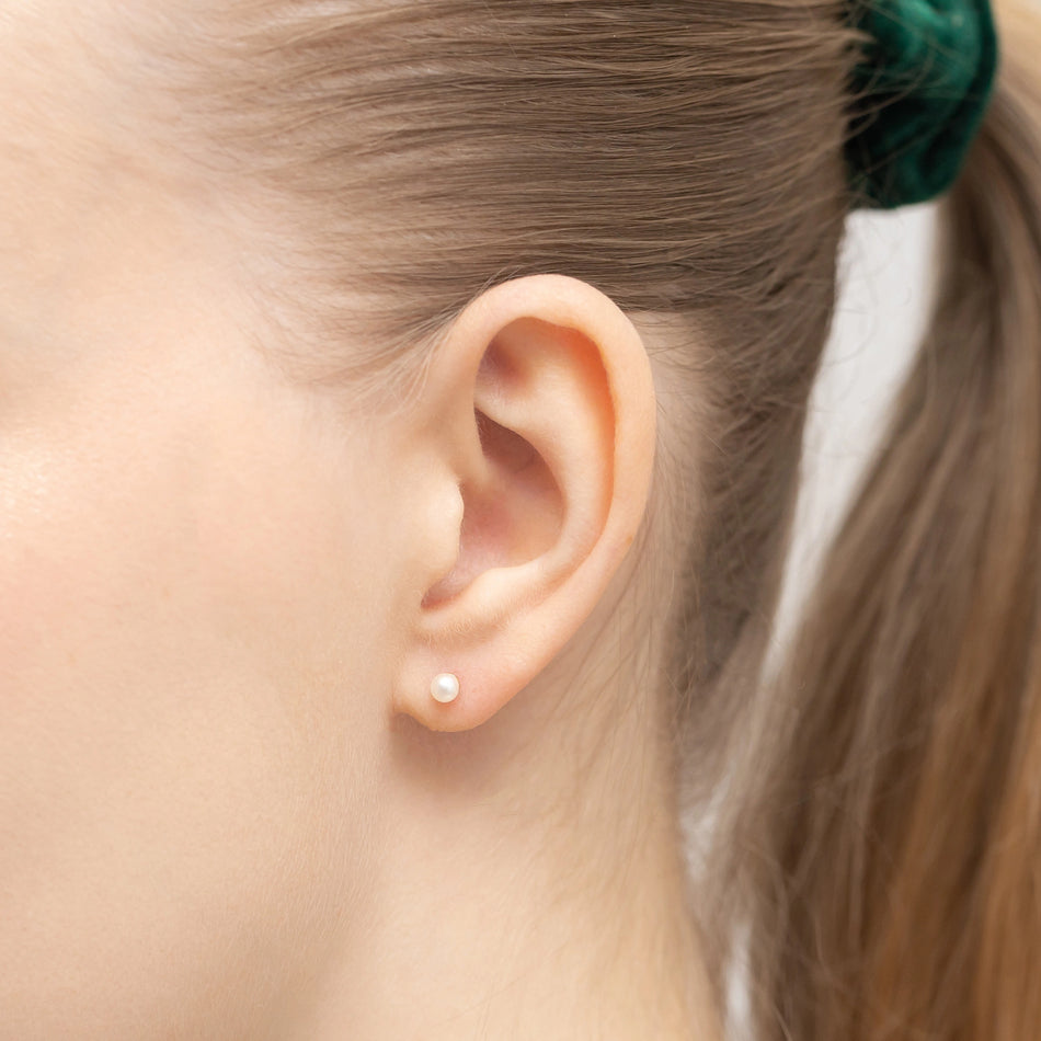 Gold-plated Silver Stud Earrings with Synthetic Pearl