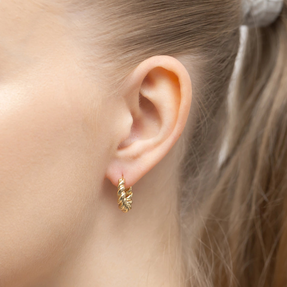 Pozlátené strieborné kruhové zásuvacie náušnice