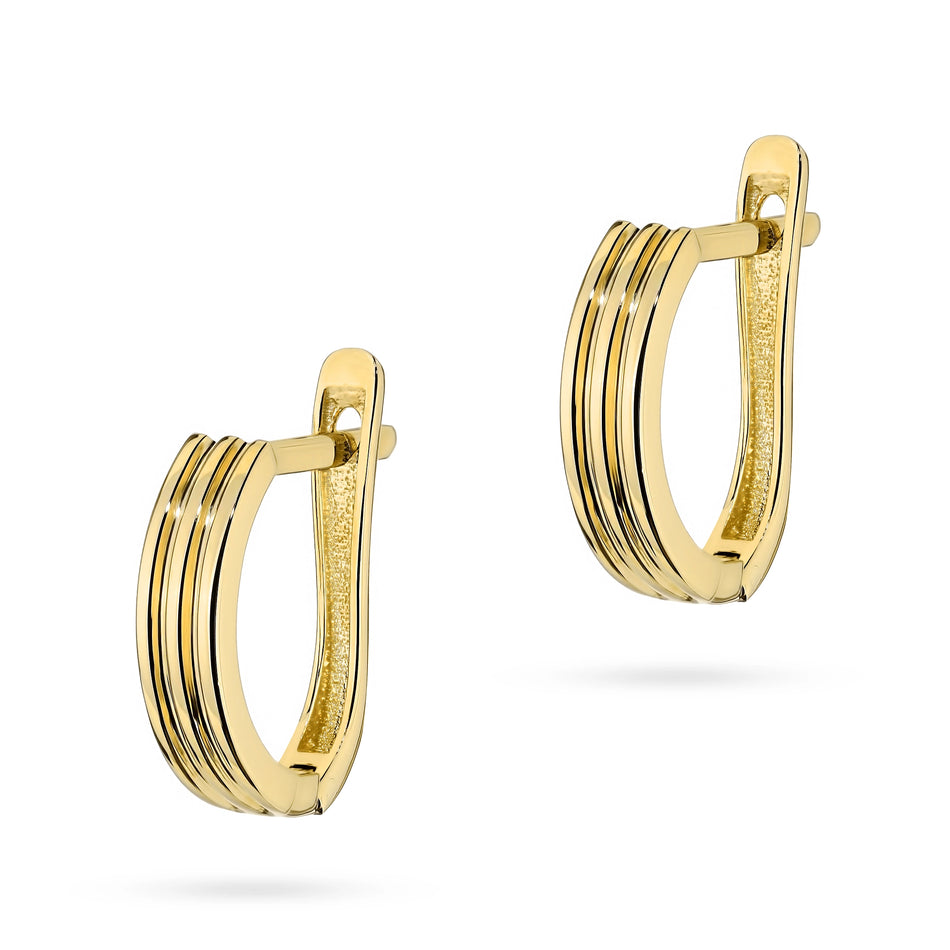 Gold English Clasp Earrings