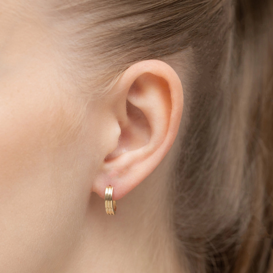 Gold English Clasp Earrings