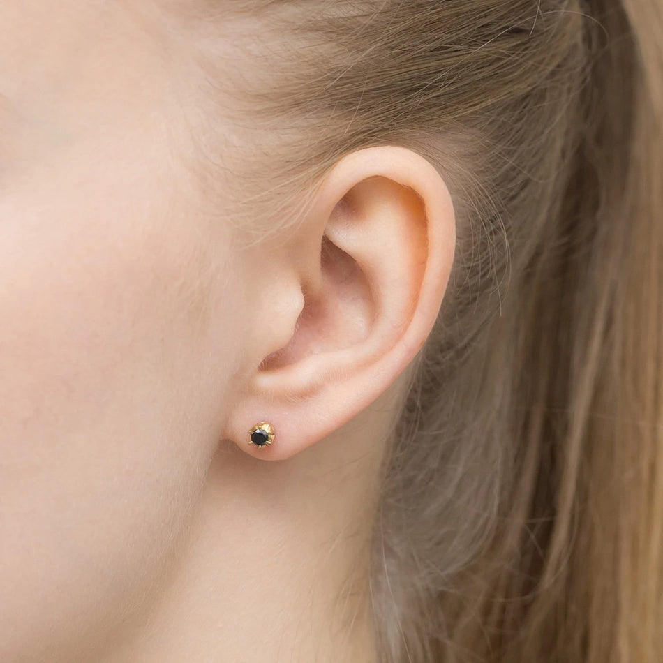 Zlaté náušnice s 0,12 ct čiernymi diamantmi