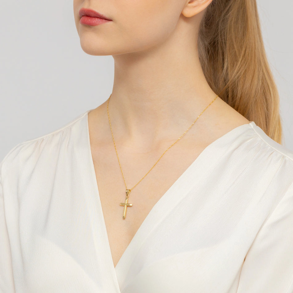 Zlatý krížový prívesok