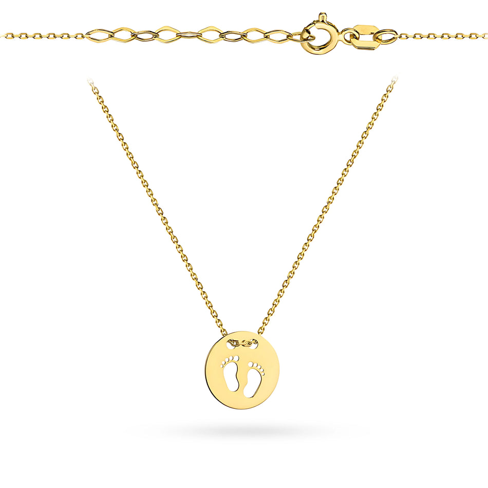 Zlatý náhrdelník s detskými nožičkami