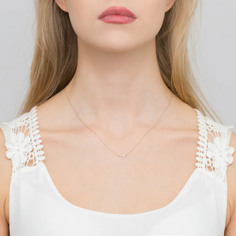 Zlatý náhrdelník s diamantmi 0,055 ct