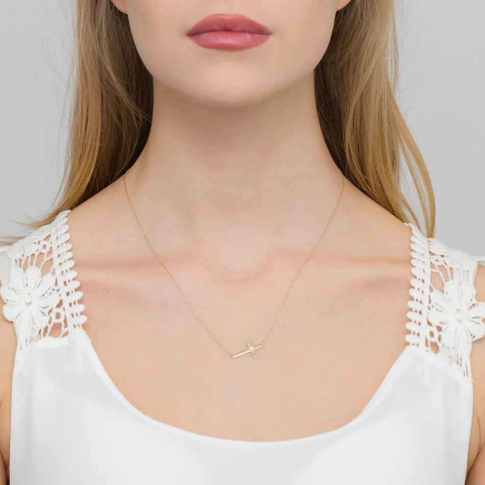 Gold Necklace with 0.005ct Diamond