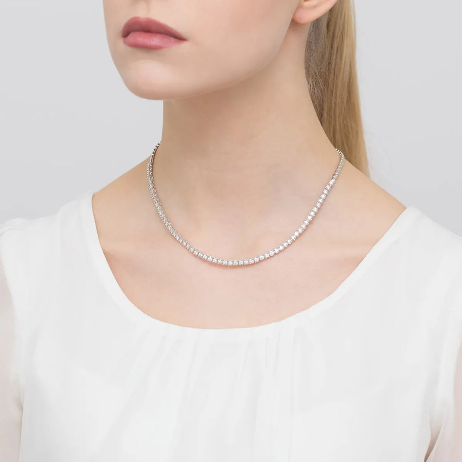 Gold Necklace with Diamonds