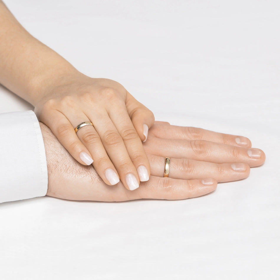 Klasické polguľaté zlaté svadobné obrúčky prstene 3 a 4 mm