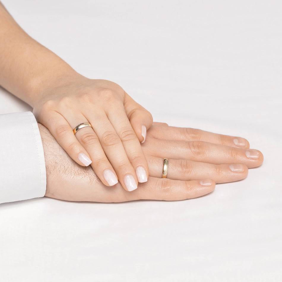 Klasické polguľaté zlaté svadobné obrúčky 4mm