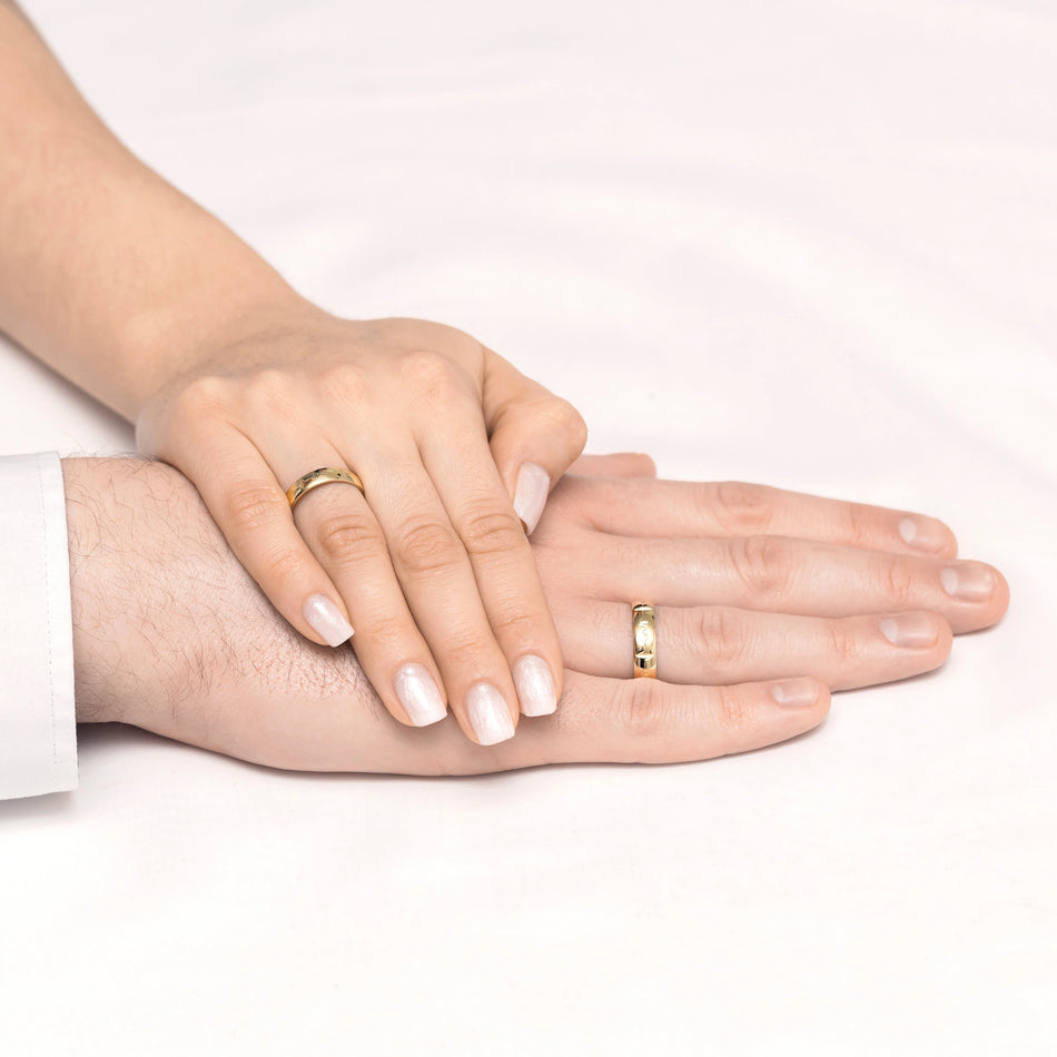 Zlaté svadobné obrúčky prstene Pulse 4 a 5 mm