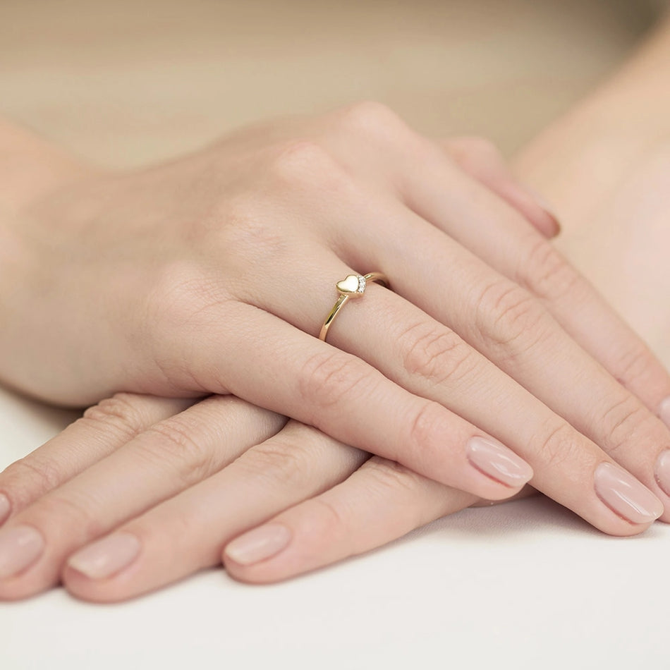 Zlatý prsteň s diamantmi 0,015 ct