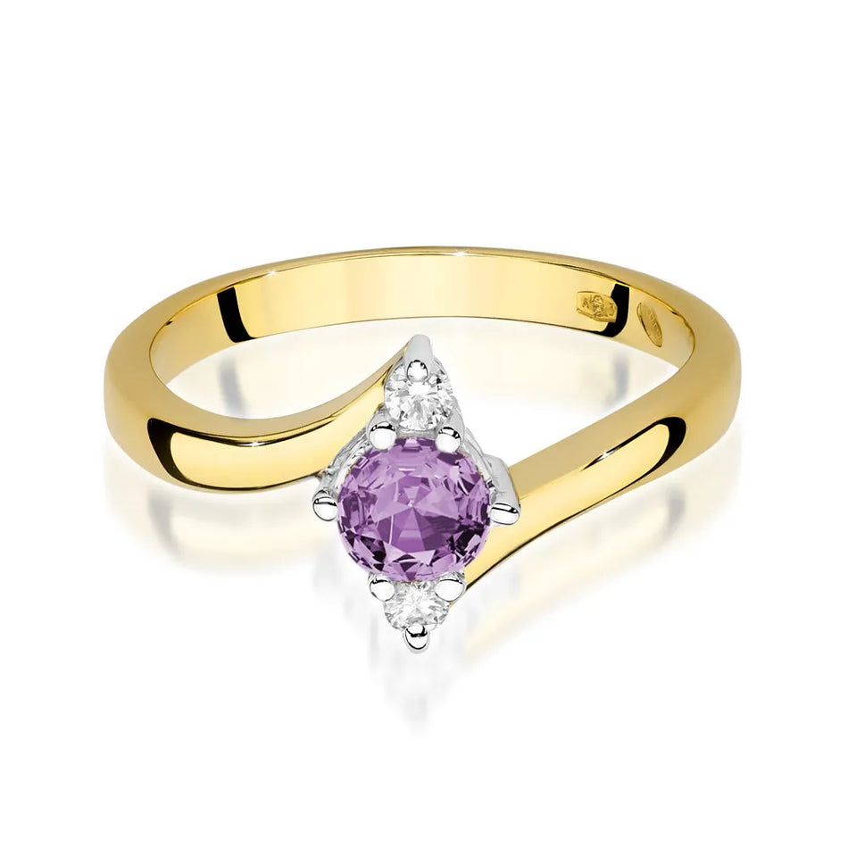 Gold Ring with 0.50ct Amethyst and Diamonds