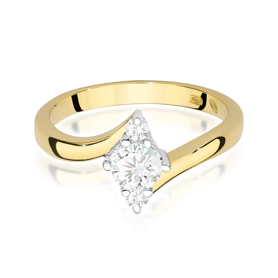 Gold Ring with 0.60ct White sapphire and Diamonds