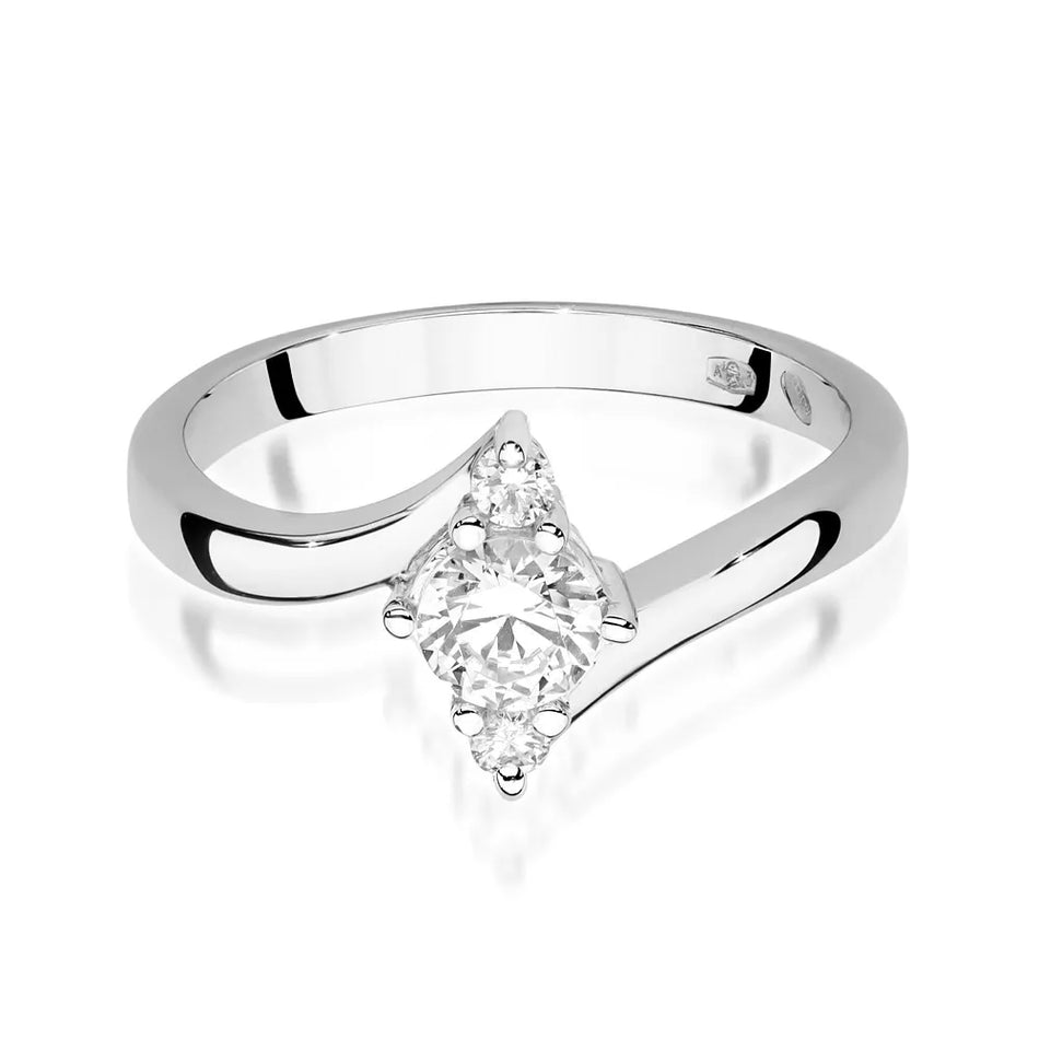 Gold Ring with 0.60ct White sapphire and Diamonds