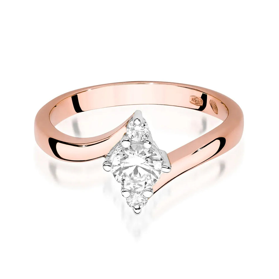 Gold Ring with 0.60ct White sapphire and Diamonds