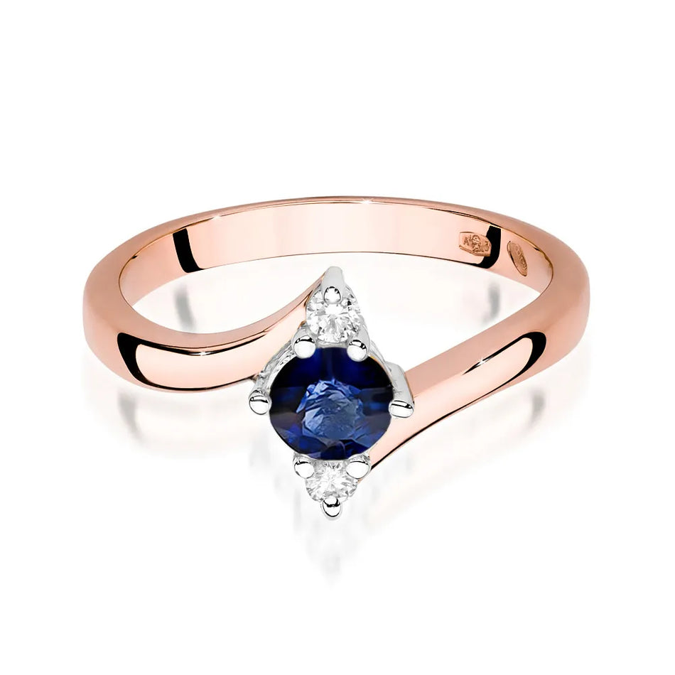 Gold Ring with 0.50ct Sapphire and Diamonds