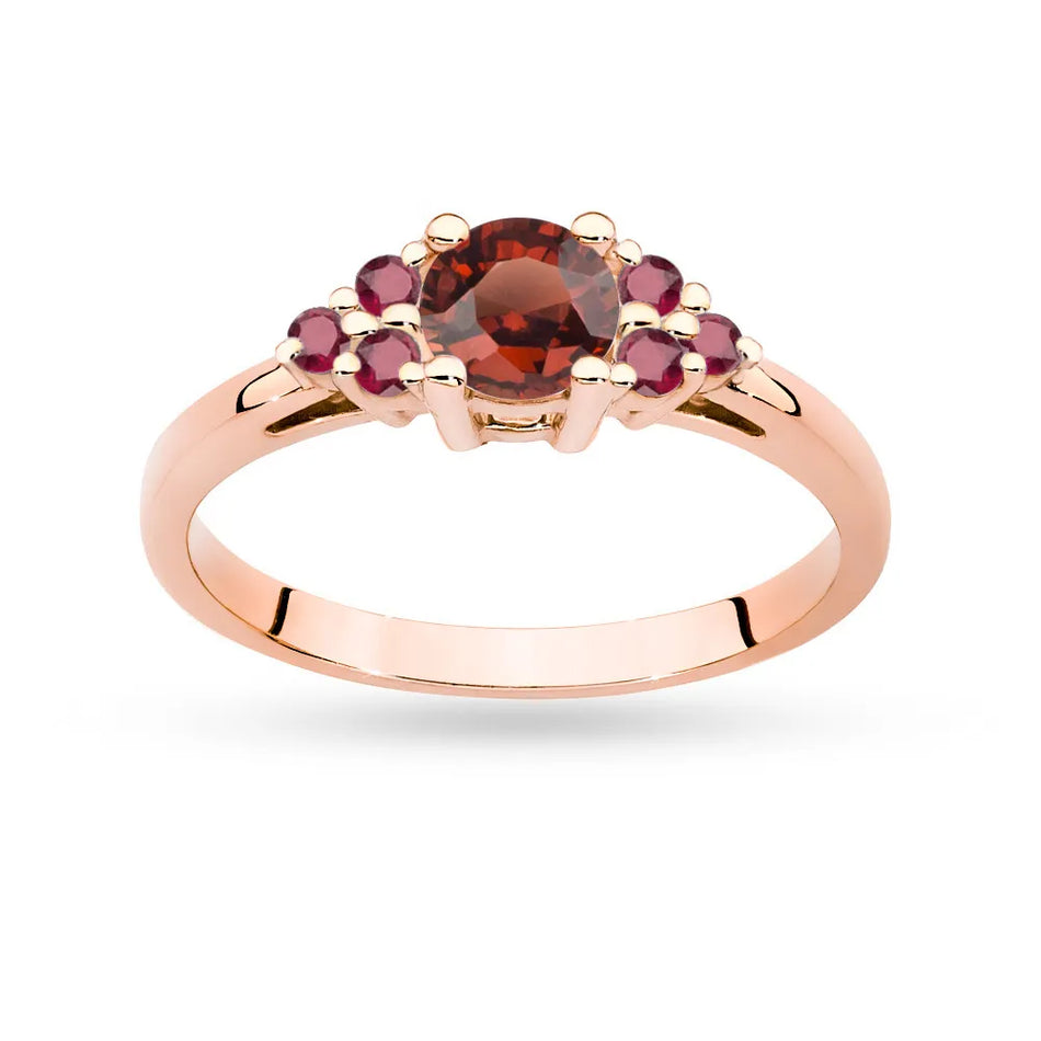 Gold Ring with 0,60ct Garnet and 6 Rubies