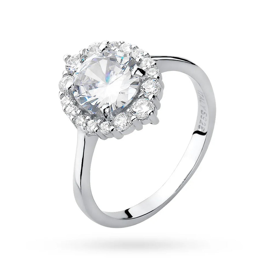 Strieborný prsteň so zirkónmi