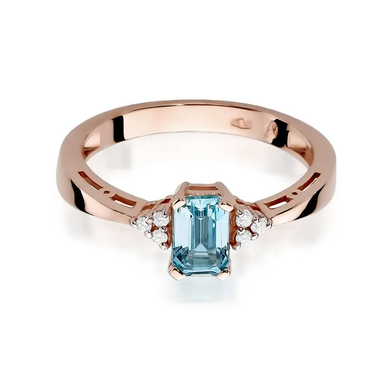 Gold Ring with 0.65ct Topaz and Diamonds