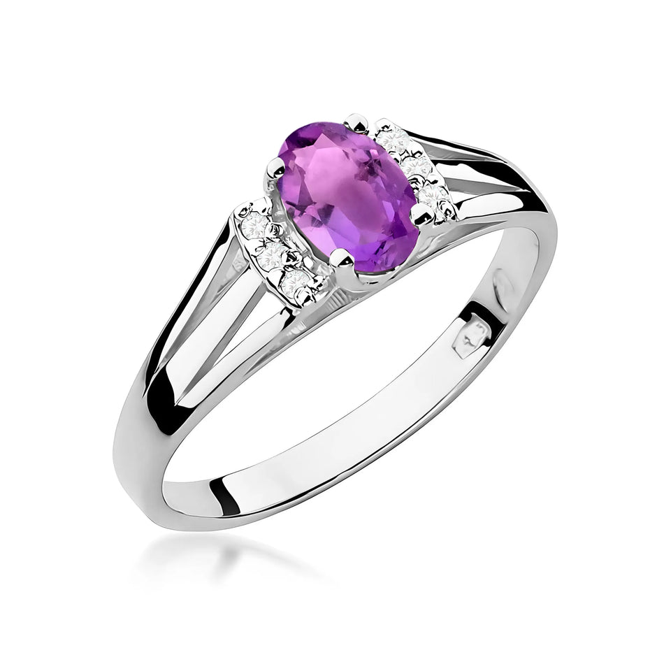Gold Ring with 0.40ct Amethyst and 0.052ct Diamonds