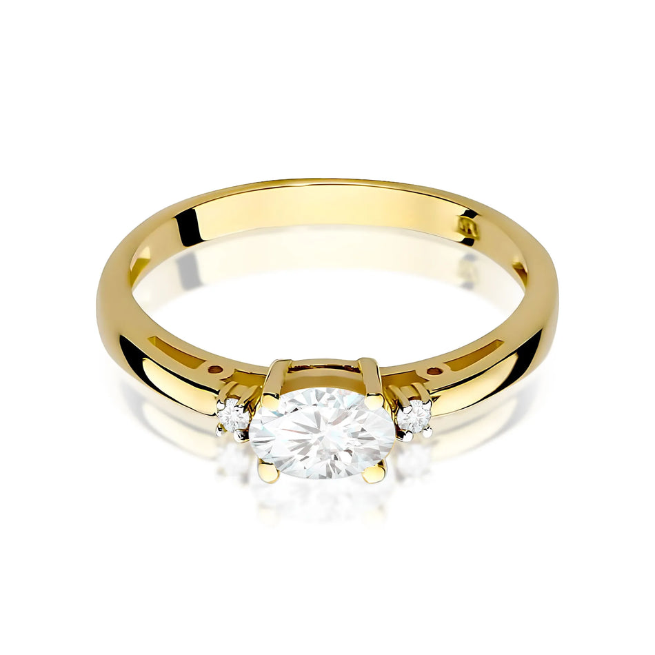 Gold Ring with 0.40ct  and 0.029ct Lab-diamonds