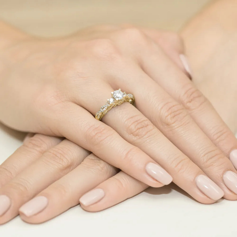 Zlatý prsteň s diamantmi 0,70 ct a 0,339 ct