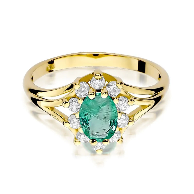 Gold Ring with 0.80ct Emerald and 0.30ct Diamonds