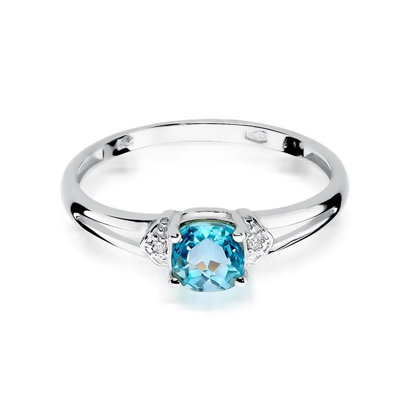 Gold Ring with 0.70ct Topaz and 0.01ct Diamonds