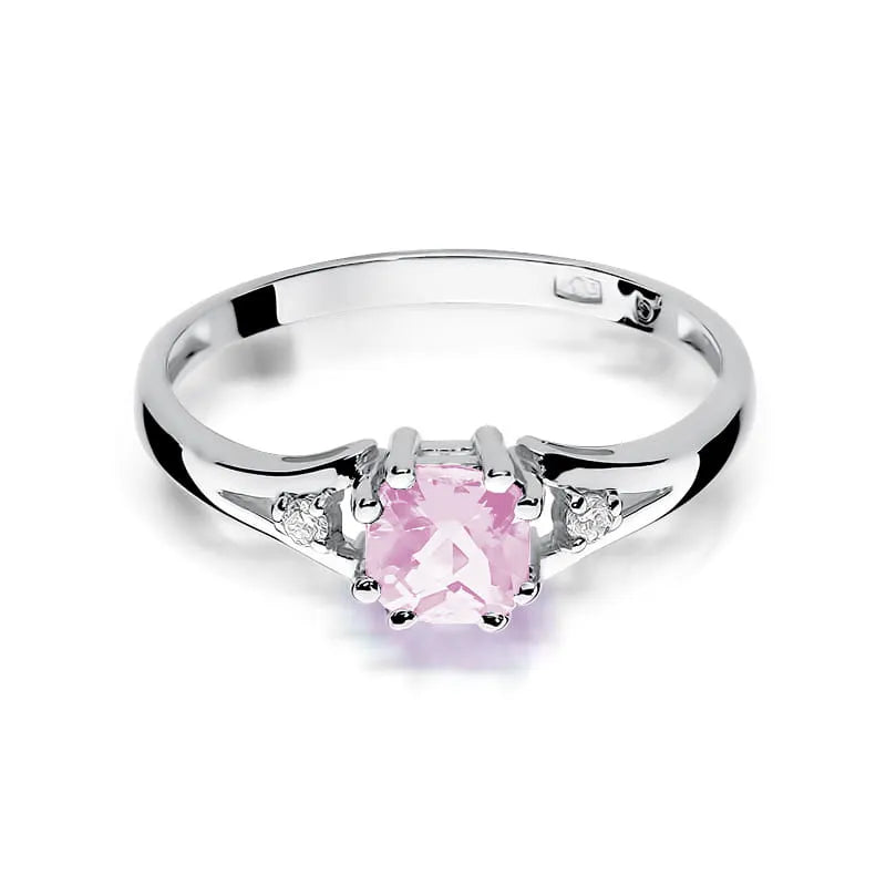 Gold Ring with 0.65ct Pink Topaz and 0.029ct Diamonds