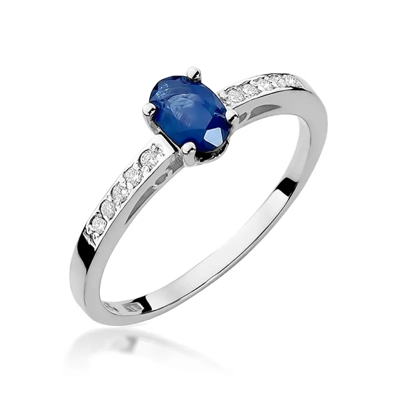 Gold Ring with 0.70ct Sapphire and 0.05ct Diamonds