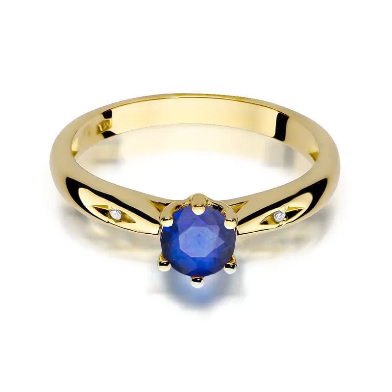 Gold Ring with 0.50ct Sapphire and Diamonds