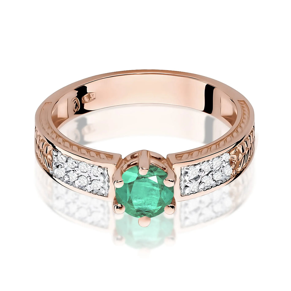 Gold Ring with 0.50ct Emerald and Diamonds