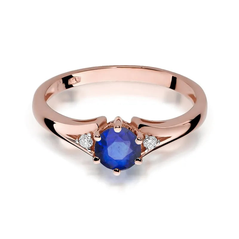 Gold Ring with 0.50ct Sapphire and Diamonds