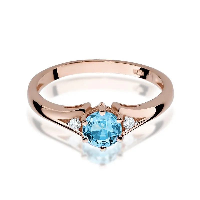 Gold Ring with 0.50ct Topaz and Diamonds