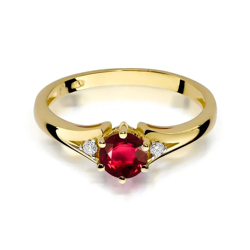 Gold Ring with 0.60ct Ruby and Diamonds