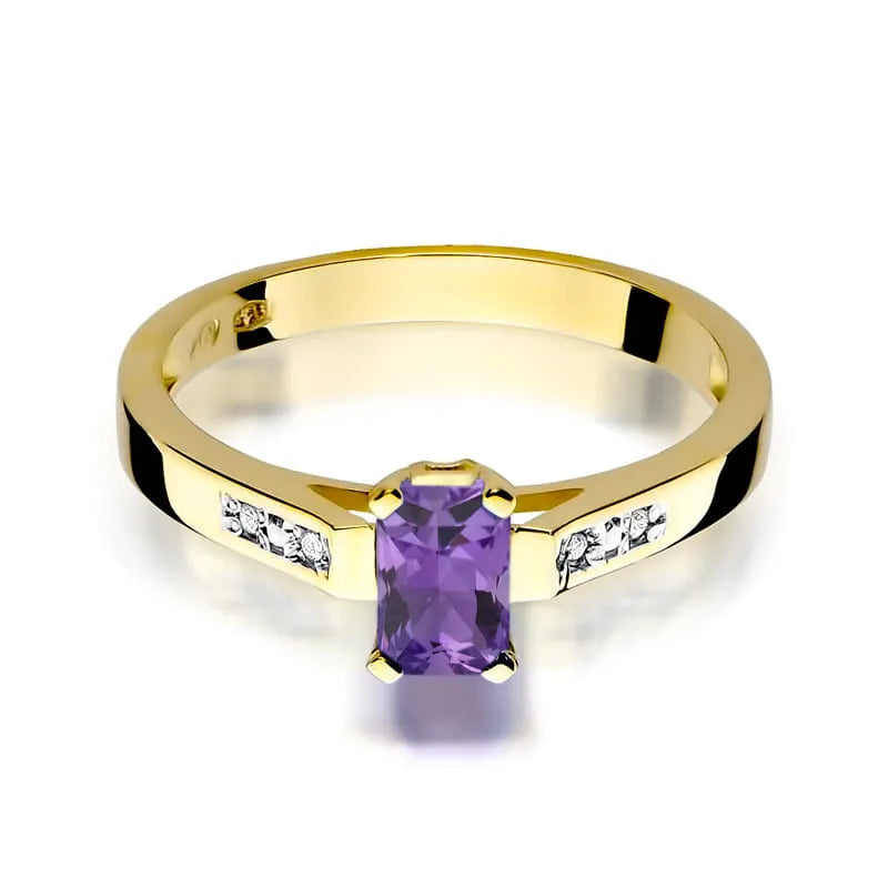 Gold Ring with 0.50ct Amethyst and 0.04ct Diamonds