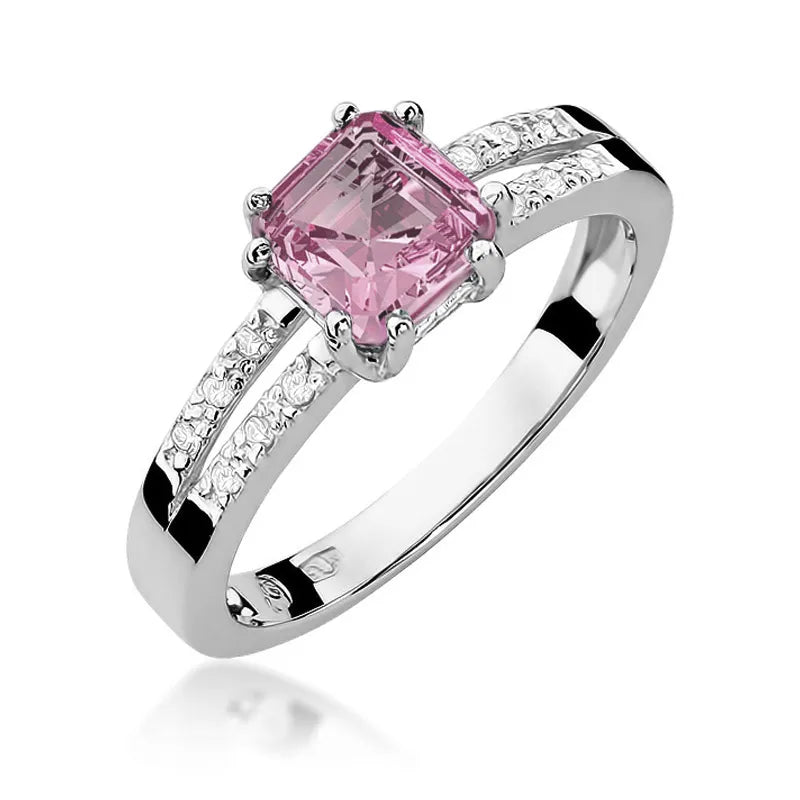 Gold Ring with 1.10ct Pink topaz and 0.06ct Diamonds