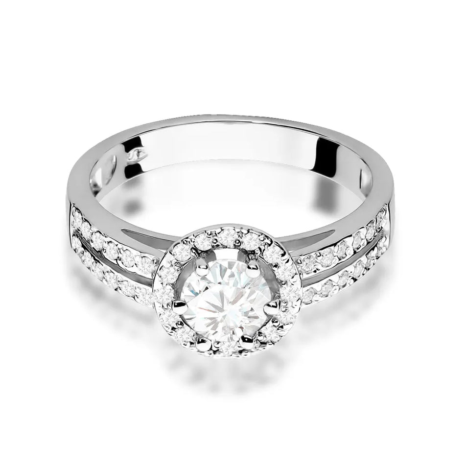 Zlatý prsteň s 0,60 ct bielym zafírom a 0,20 ct diamantmi