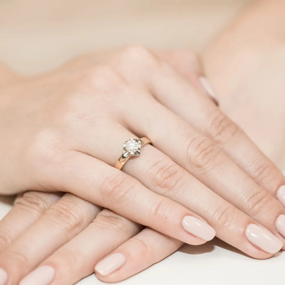 Gold Ring with 0.50ct Lab-diamond