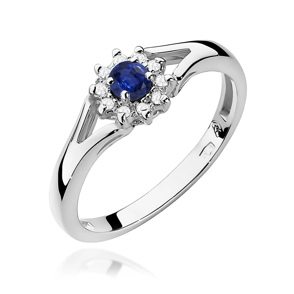 Gold Ring with 0.15ct Sapphire and 0.086ct Diamonds